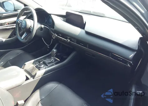 2021 Mazda Mazda3 Premium z USA, uszkodzony, nr VIN JM1BPAML7M1303405